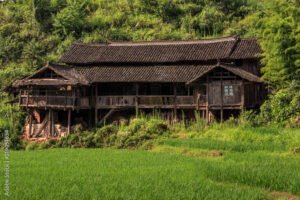 Quali Redditi Fondiari Sono Considerati Non Imponibili 3 casa rurale circondata da campi verdi