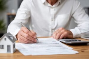 Come Ottenere l'Isee con un Reddito di 12 Mila Euro 1 persona che compila documenti fiscali a casa