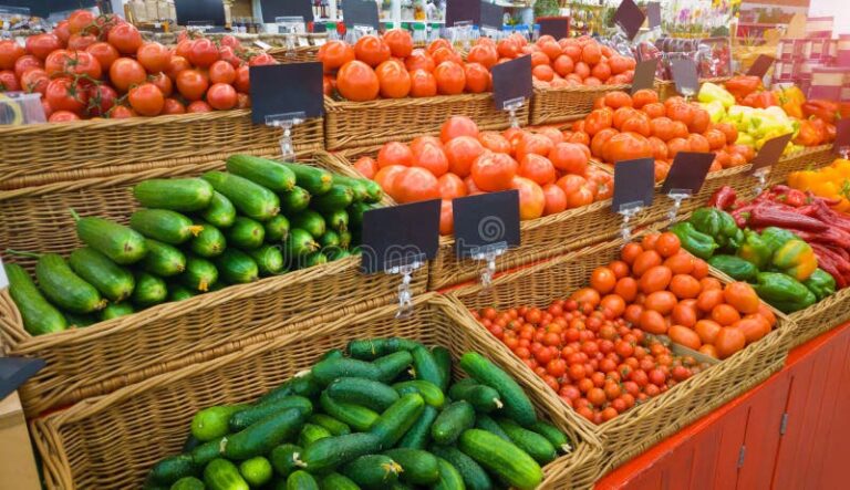 prodotti alimentari freschi con etichetta sconto