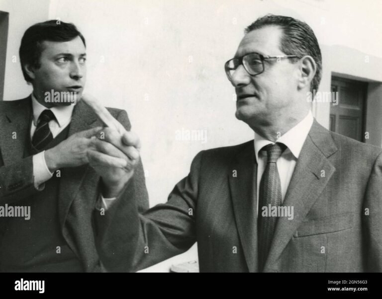 ritratto formale di un dirigente pubblico italiano