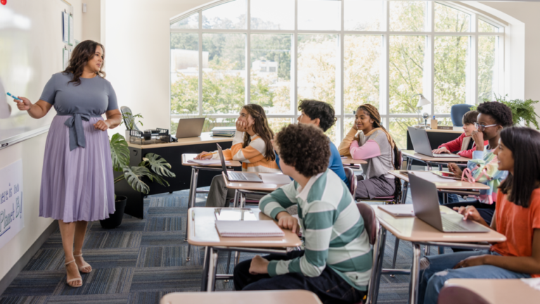 Quali Corsi Offre Acli Amendola Ad Ancona Per Formazione