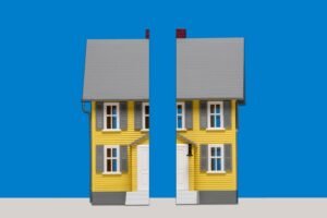 Come influisce la residenza diversa sul calcolo ISEE dei separati 2 una famiglia divisa tra due case separate